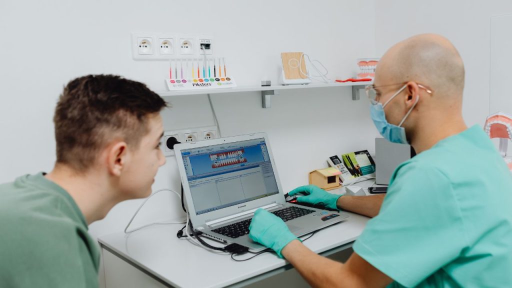 is a gum disease contagious